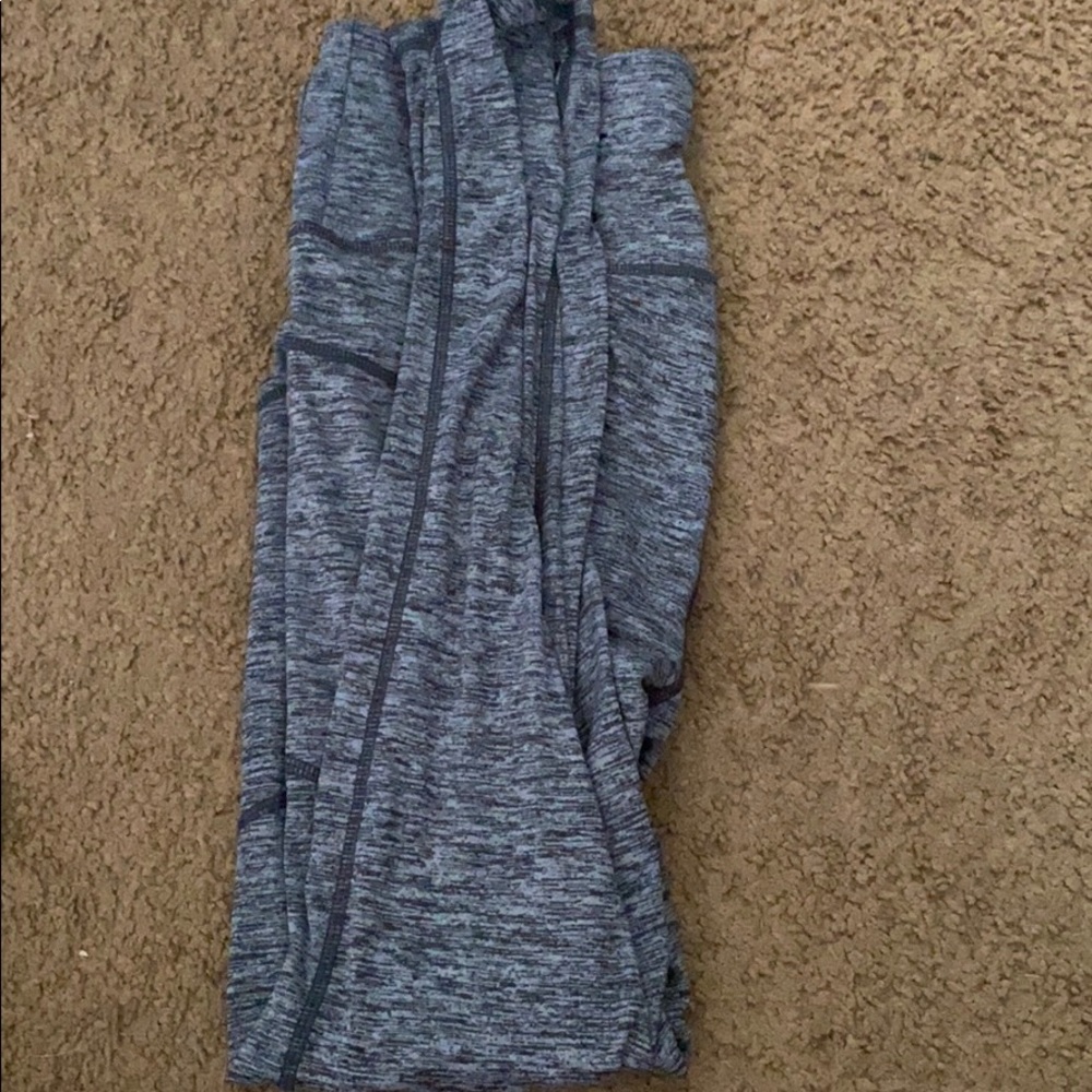 Super comfy athletic leggings!